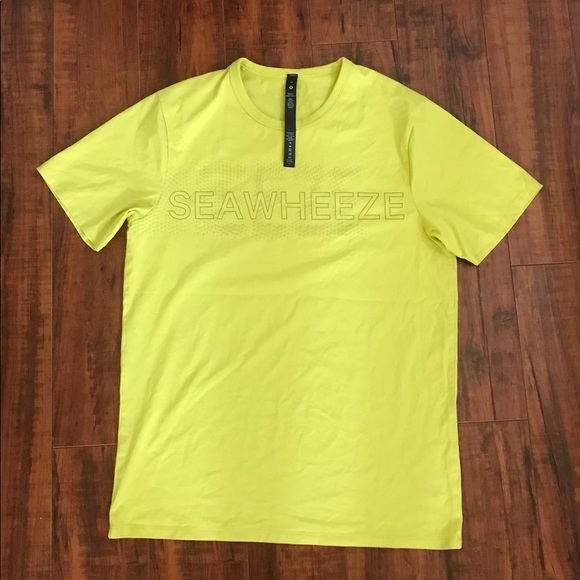 lululemon athletica Other - LULULEMON Seawheeze Fundamental Tee